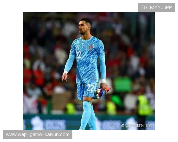 波尔图布鲁诺科斯塔中路爆射皮球直入上角：掌控半场的瞬间